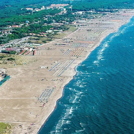 Apartamento Faustina 02 *